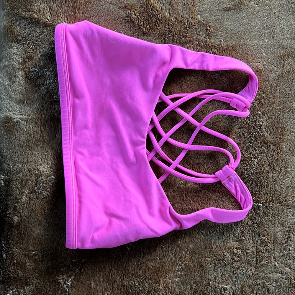 Lululemon sports bra
